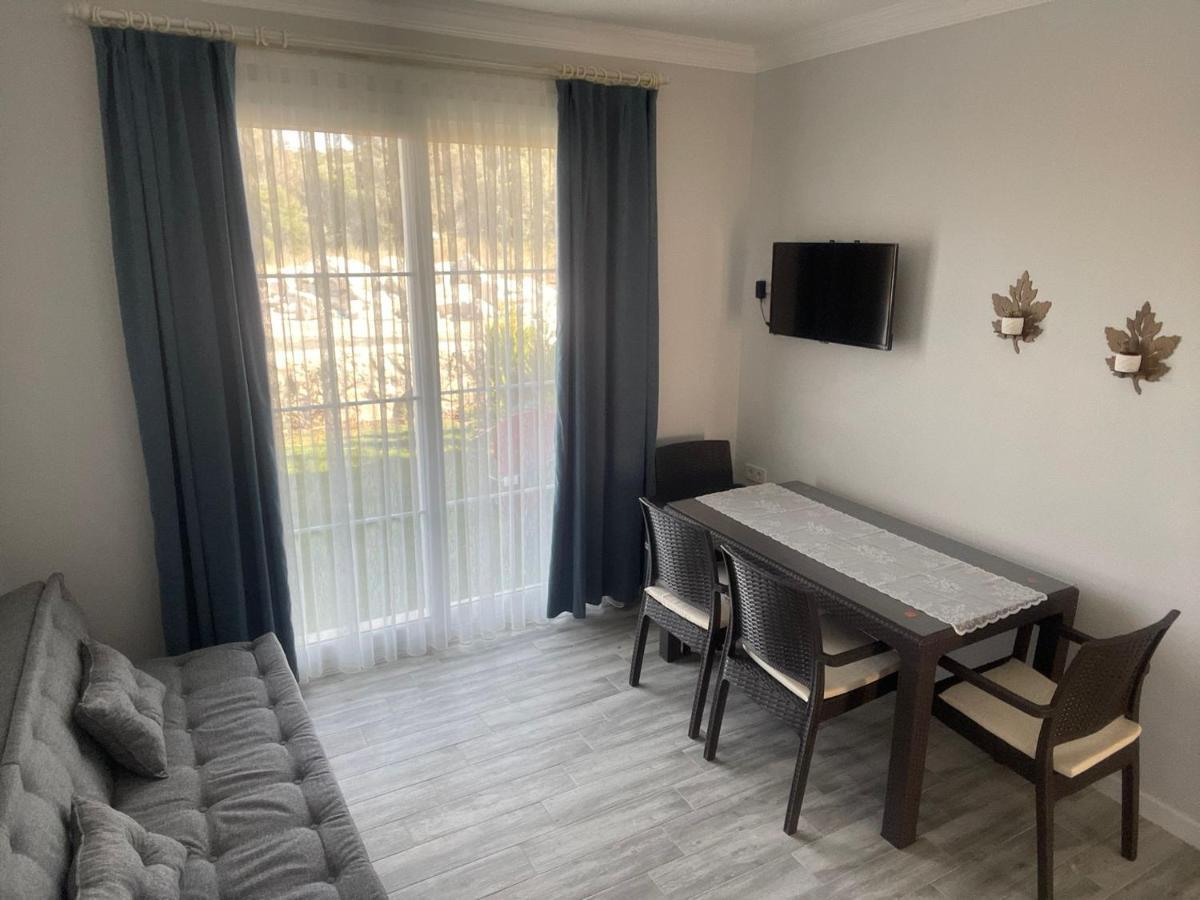Merlin Apart Otel Karaburun  Exterior photo