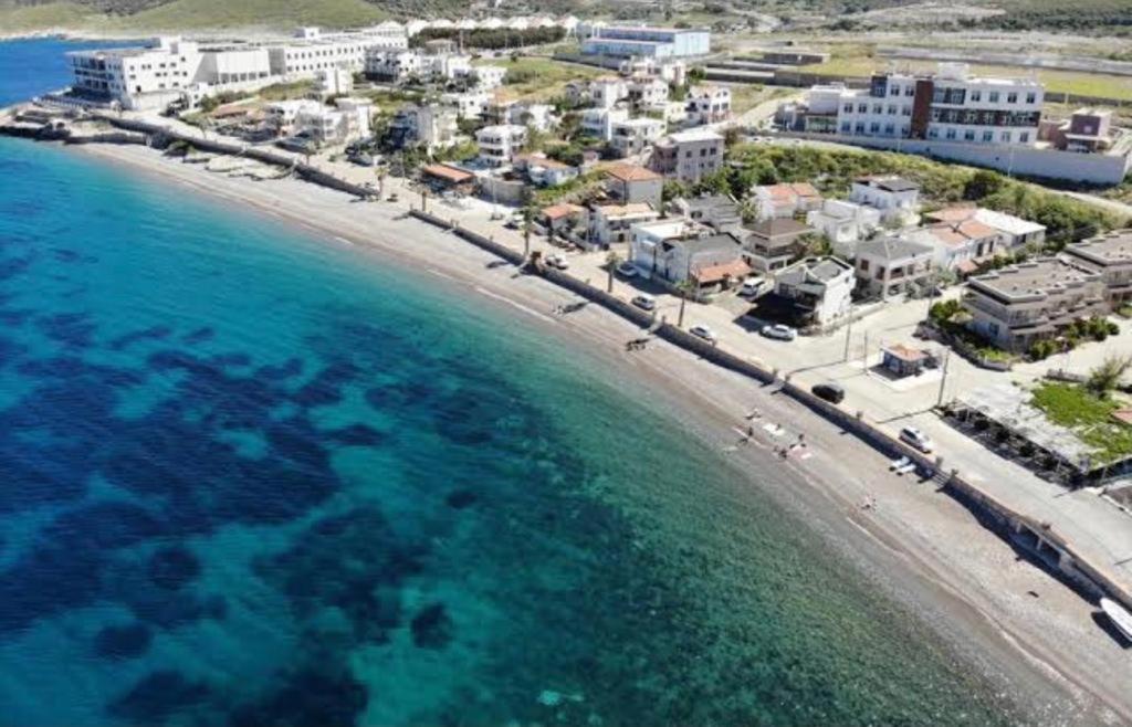 Merlin Apart Otel Karaburun  Exterior photo