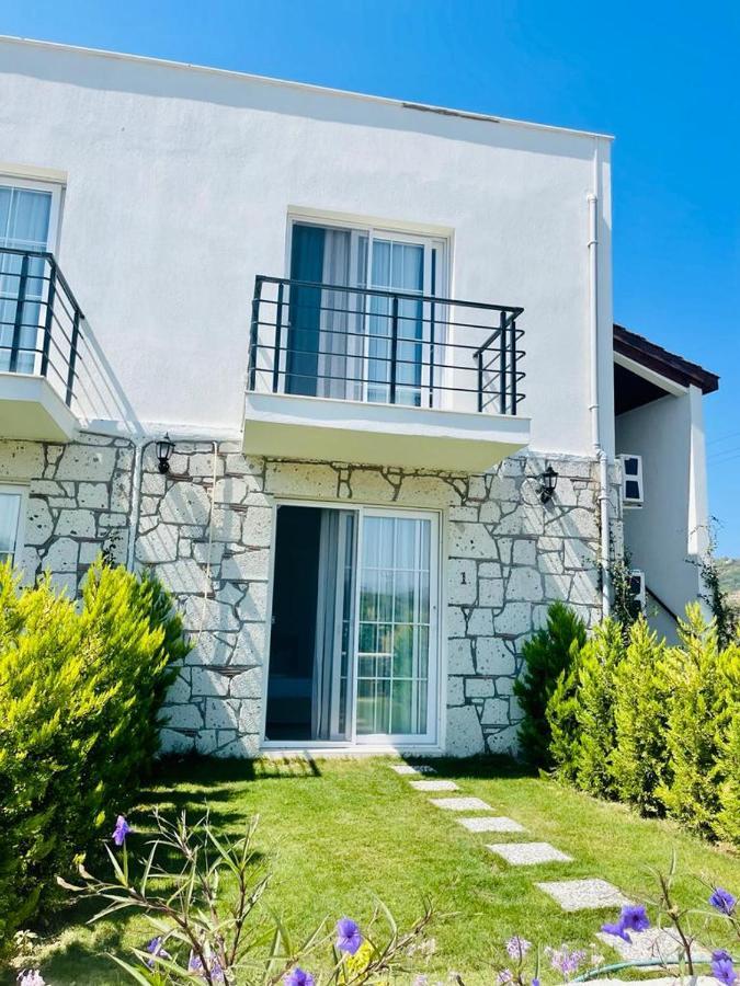Merlin Apart Otel Karaburun  Exterior photo